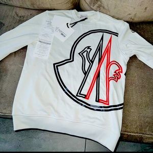 LONG SLEEVE MONCLER PULL OVER SWEATSHIRT. THIS ITEM IS BRAND NEW !!